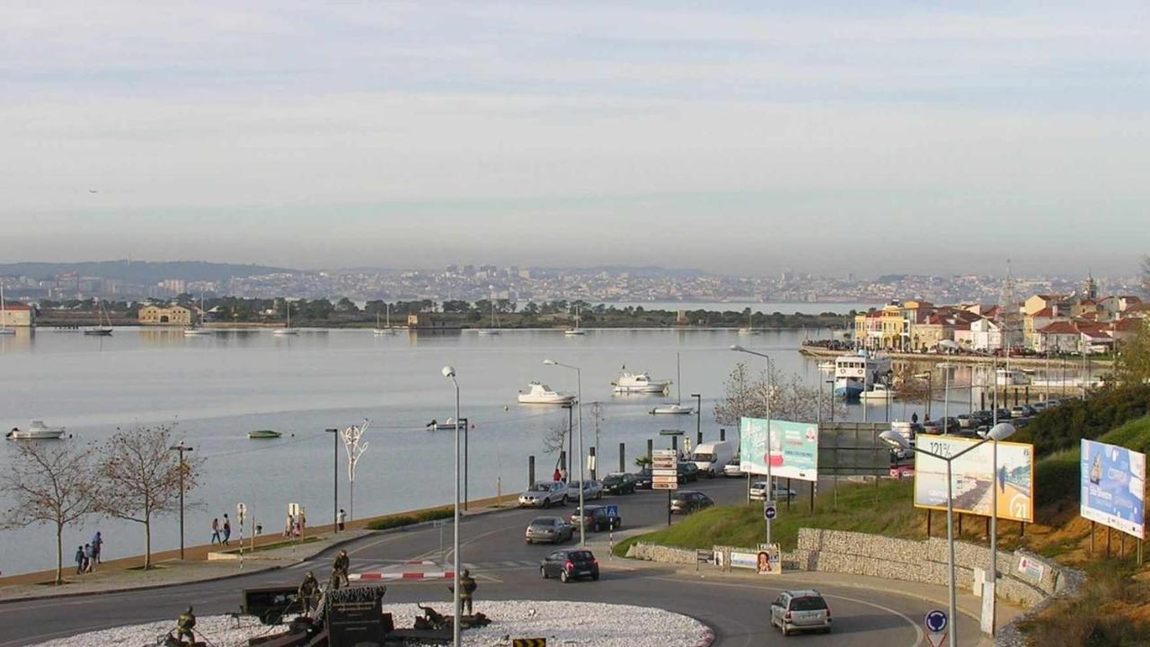 Legendary Bay Apartamento Tematico Apartment Seixal  Luaran gambar