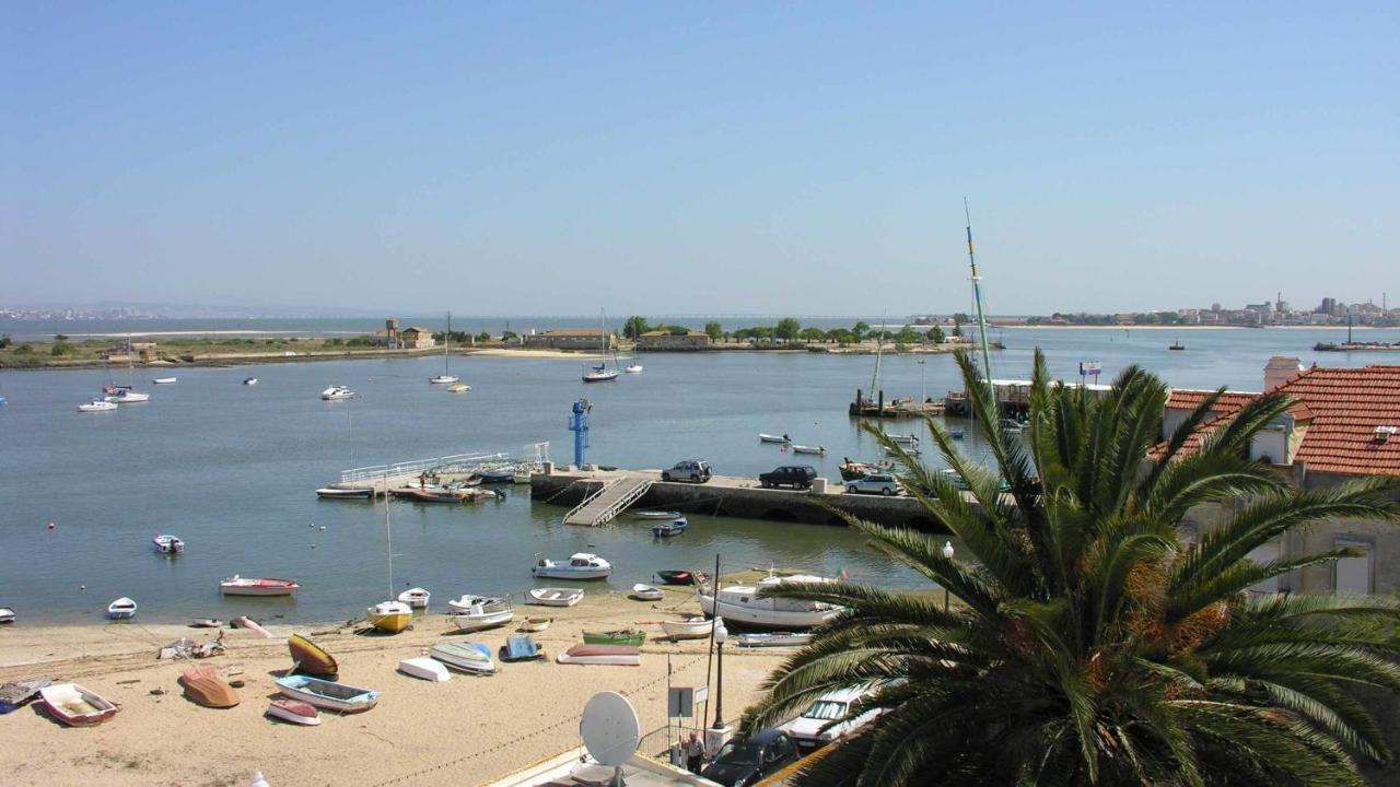 Legendary Bay Apartamento Tematico Apartment Seixal  Luaran gambar